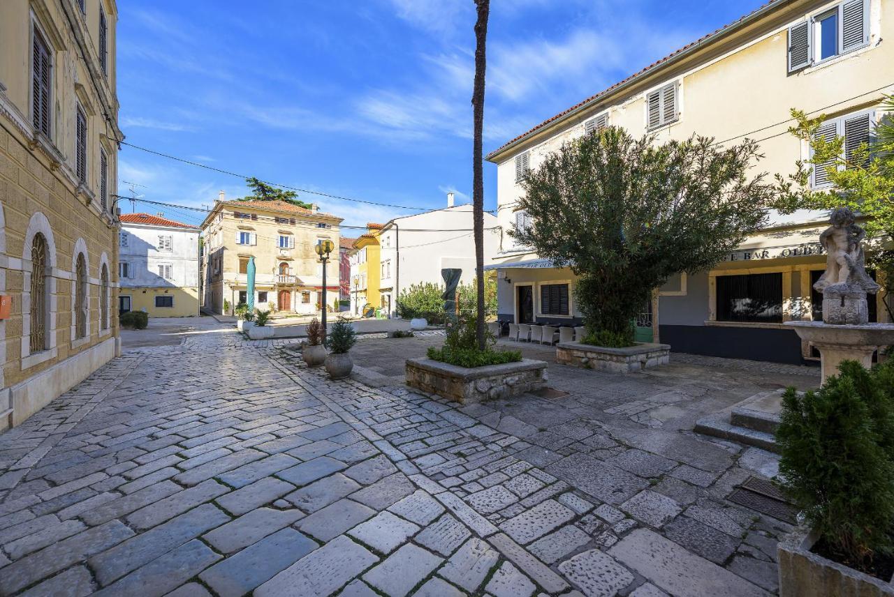 Urban Loft Old Town Porec Esterno foto